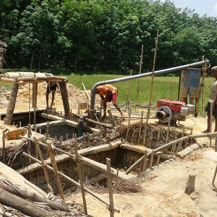 වෙරලුපිටියේ මැණික් පතලක සිරවීමෙන් දෙදෙනෙක් මරුට වෙරලුපිටියේ මැණික් පතලක සිරවීමෙන් දෙදෙනෙක් මරුට