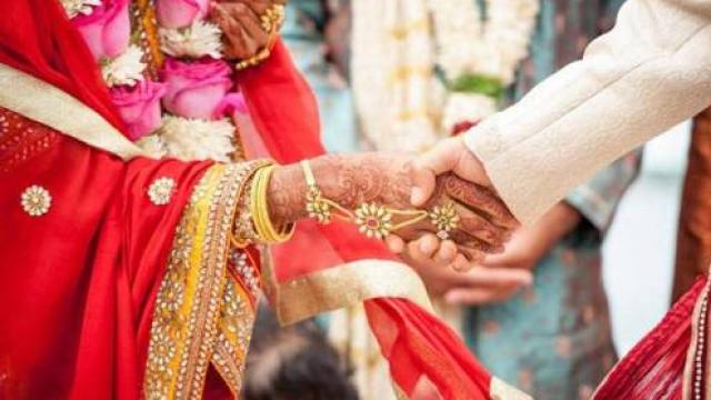 රහසේ පැවැත්වූ මංගල උත්සවයක තොරතුරු හෙළි වෙයි – අමුත්තන් 68ක් ඇවිත් රහසේ පැවැත්වූ මංගල උත්සවයක තොරතුරු හෙළි වෙයි – අමුත්තන් 68ක් ඇවිත්