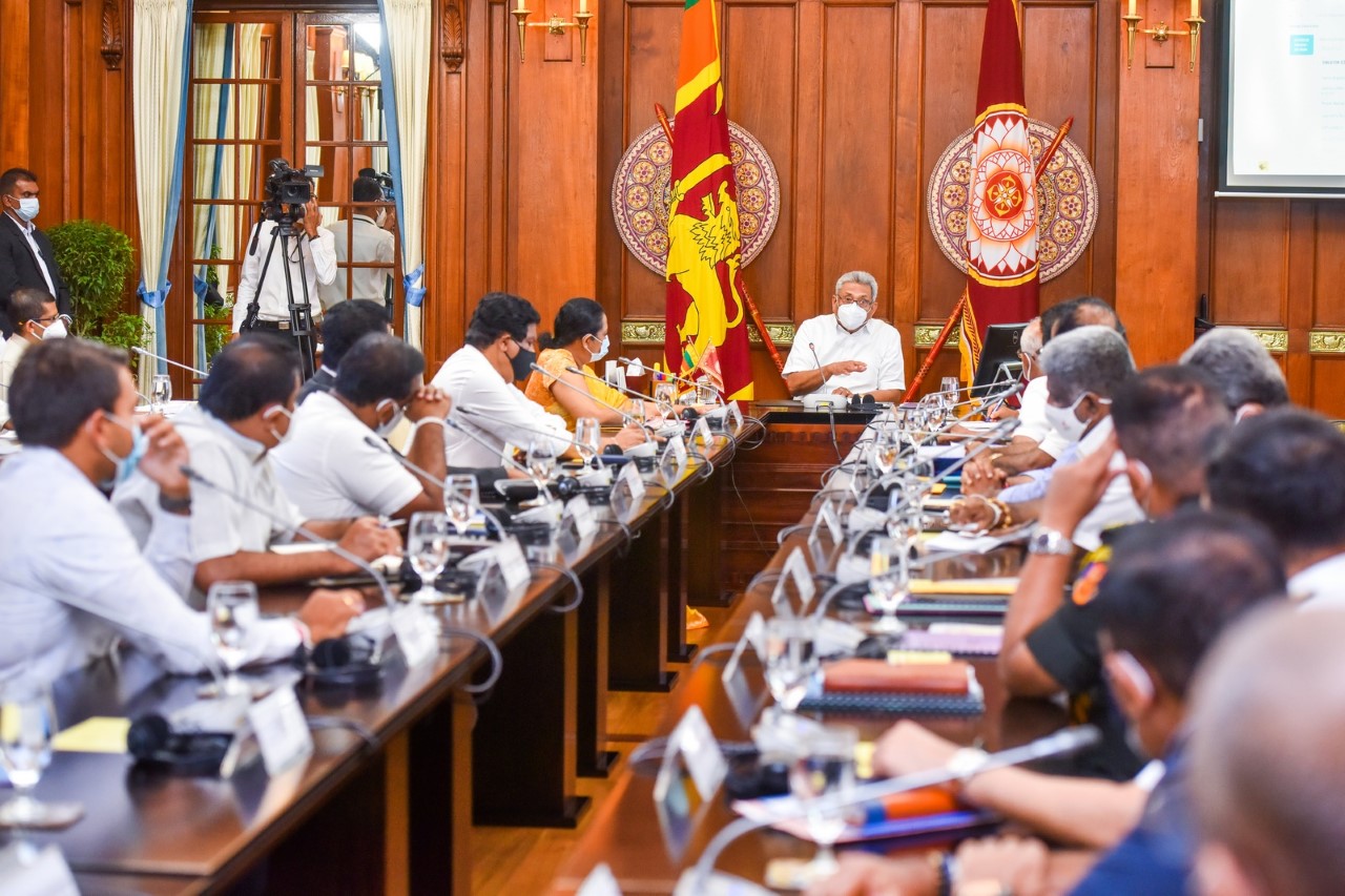 එන්නත්කරණයට තුන්වන මාත්රාවක් අවශ්ය නම්, එය දැන්ම ඇණවුම් කරන්න – ජනපති එන්නත්කරණයට තුන්වන මාත්රාවක් අවශ්ය නම්, එය දැන්ම ඇණවුම් කරන්න – ජනපති