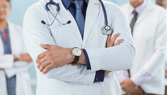 වයස 22 දී MBBS වයස 22 දී MBBS
