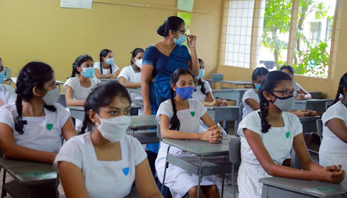 පාසල් විවෘත කිරීමට සියල්ලන්ගේ සහයෝගය අවශ්යයි පාසල් විවෘත කිරීමට සියල්ලන්ගේ සහයෝගය අවශ්යයි