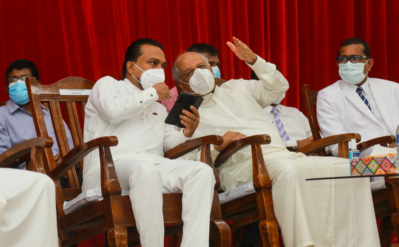 සෑම විශ්වවිද්යාල සිසුවෙකුට ම තොරතුරු තාක්ෂණය ඉගෙනගත හැකි පරිදි පාඨමාලා සකසනවා – අධ්යාපන අමාත්ය සෑම විශ්වවිද්යාල සිසුවෙකුට ම තොරතුරු තාක්ෂණය ඉගෙනගත හැකි පරිදි පාඨමාලා සකසනවා – අධ්යාපන අමාත්ය