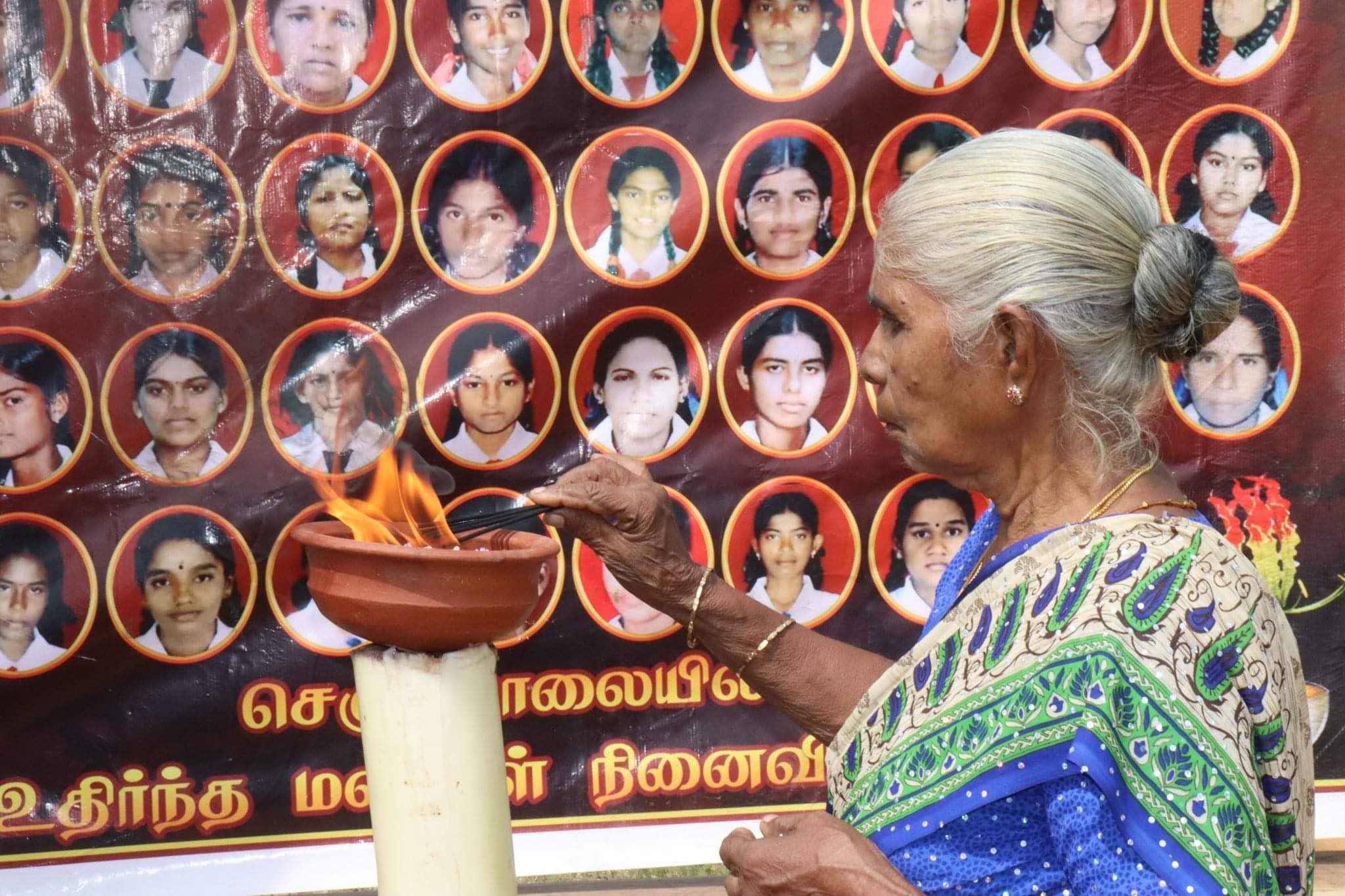 වසර 16කට පෙර මියගිය දරුවන් සිහි කළ ඥාතීන් වසර 16කට පෙර මියගිය දරුවන් සිහි කළ ඥාතීන්