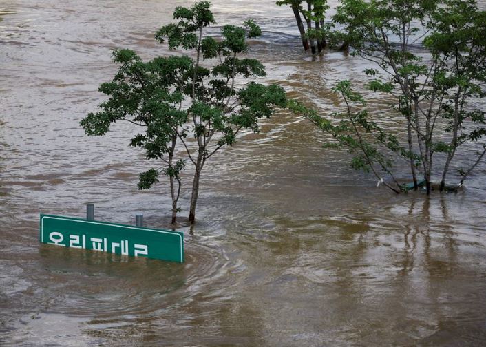 කොරියාවේ ගංවතුරෙන් 9ක් මරුට