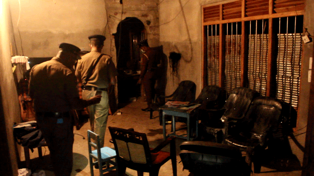 දෙදරු පියෙකු වෙඩි තබා මරා දමලා දෙදරු පියෙකු වෙඩි තබා මරා දමලා