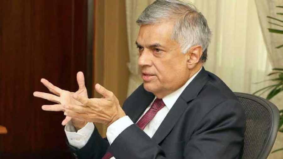 හෙට දිනයේ සර්ව පාක්ෂික හමුවක් ජනපති ප්රධානත්වයෙන් හෙට දිනයේ සර්ව පාක්ෂික හමුවක් ජනපති ප්රධානත්වයෙන්