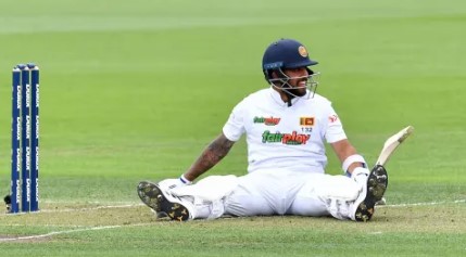 කුසල්ගෙන් හා දිමුත්ගෙන් අර්ධ ශතක දෙකක් කුසල්ගෙන් හා දිමුත්ගෙන් අර්ධ ශතක දෙකක්