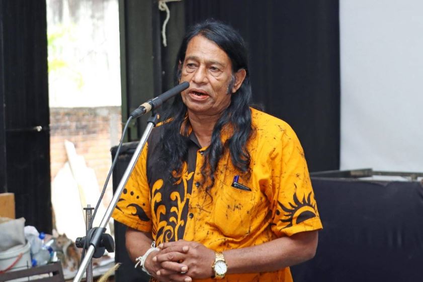 ප්රවීණ රංගන ශිල්පී ජයතිලක හේරත් මහතා දිවියෙන් සමු ගනියි ප්රවීණ රංගන ශිල්පී ජයතිලක හේරත් මහතා දිවියෙන් සමු ගනියි
