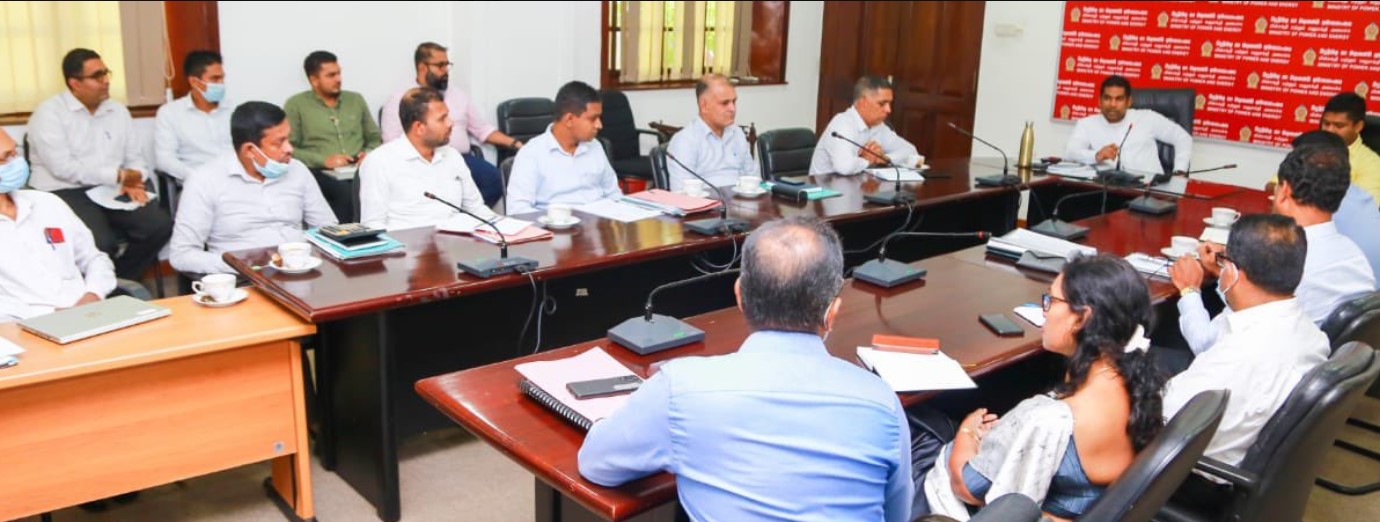 ඉන්ධන කෝටාව යළිත් ඉහළට ඉන්ධන කෝටාව යළිත් ඉහළට