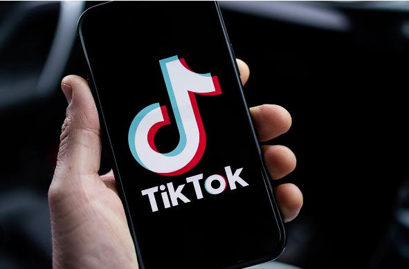 Tik Tok තහනම් කරන්නැයි ඉල්ලා පෙත්සමක්