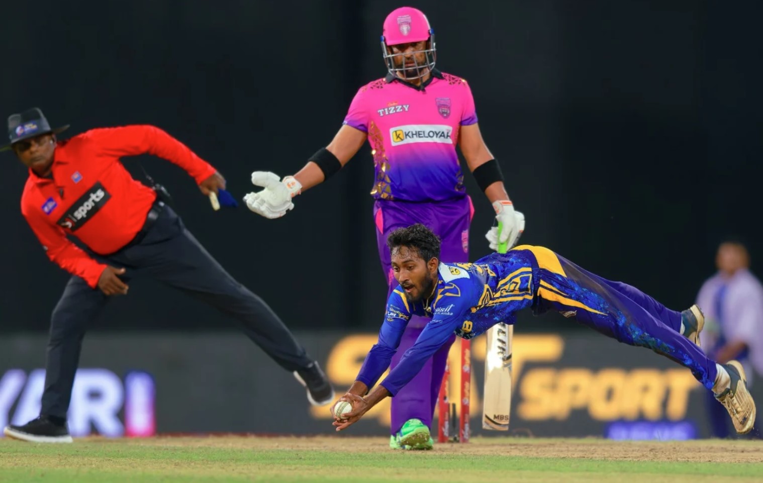 කොළඹ පරදා දඹුල්ල ජය ගනියි