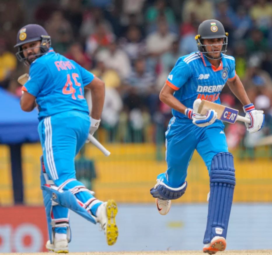 ඉන්දියාව පළමුවෙන් පන්දුවට පහර දෙයි