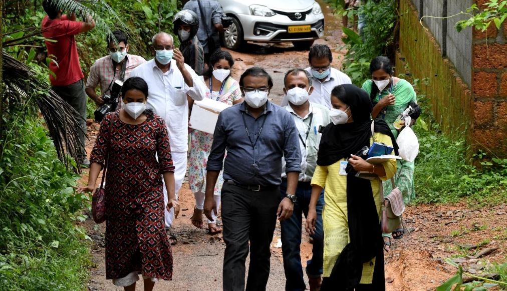 කේරළයේ පැතිර යන මාරාන්තික Nipah වෛරසය නිසා පාසල් වසා දමයි