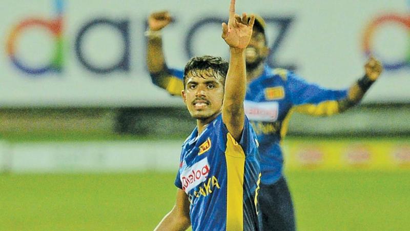 හෙට කණ්ඩායමට එක්වන මහීෂ් තීක්ෂණ