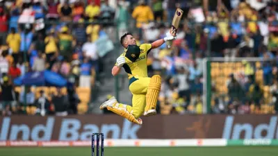 ඕස්ට්‍රේලියානු ආරම්භක පිතිකරුවන්ගෙන් ශතක දෙකක්