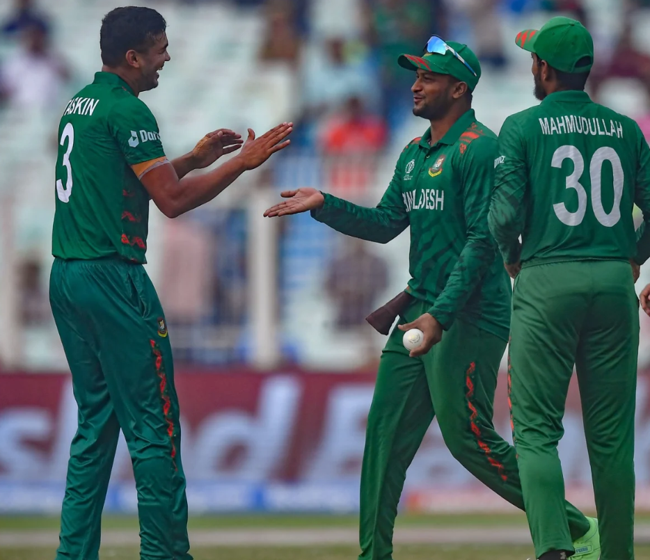 බංග්ලාදේශ කණ්ඩායමට ලකුණු  230ක ඉලක්කයක්