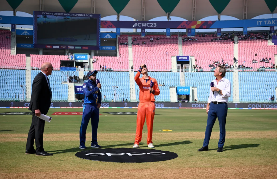 කාසියේ වාසිය දිනූ නෙදර්ලන්තය පිත්ත අතට ගනියි