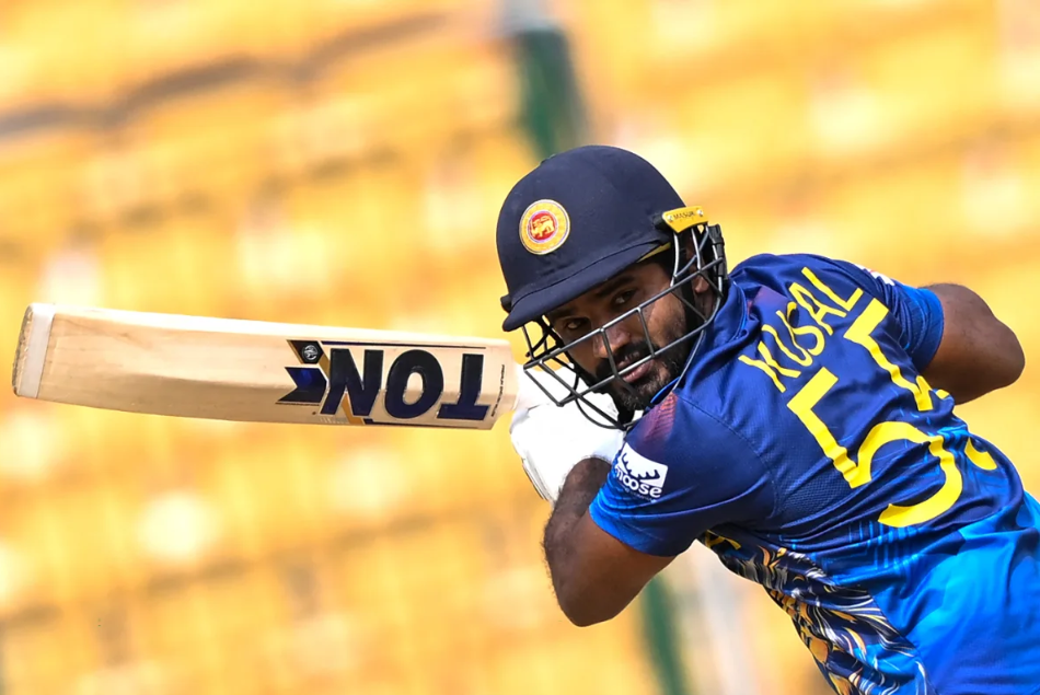 කුසල්ගෙන් අර්ධ ශතකයක් කුසල්ගෙන් අර්ධ ශතකයක්