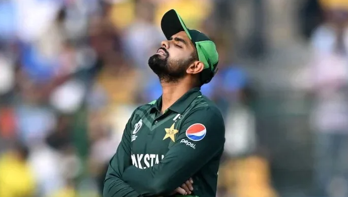 නායකත්වයෙන් ඉවත් වූ බාබර් නායකත්වයෙන් ඉවත් වූ බාබර්