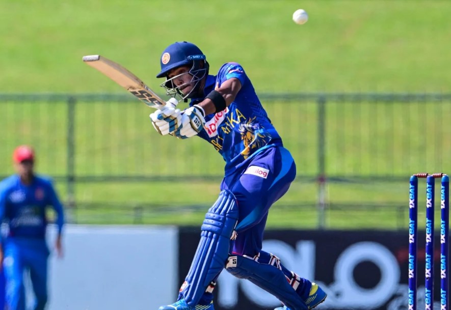 වාර්තාවක් සමගින් පැතුම් නිස්සංකගෙන් ද්විත්ව ශතකයක්