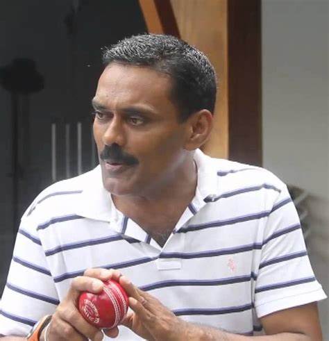 ශ්‍රී ලංකා ක්‍රිකට් නව වේග පන්දු පුහුණුකරු අනූෂ සමරනායක