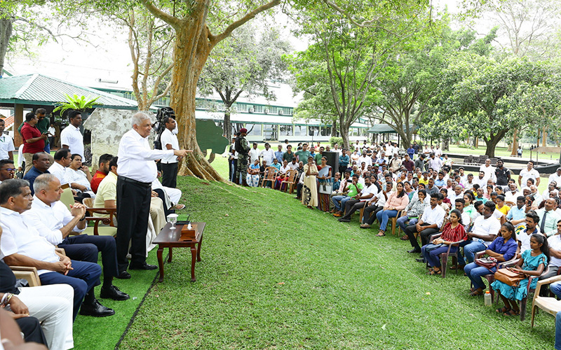 රටේ ආර්ථිකය ප්‍රකෘතිමත් කළ හැක්කේ නව ආර්ථික ප්‍රතිසංස්කරණ තුළින් පමණයි (VIDEO)