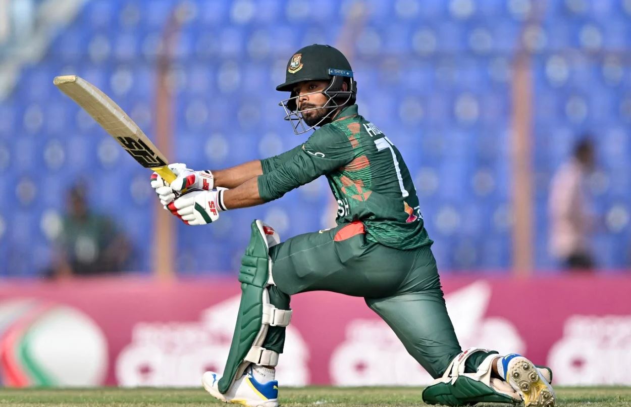 ශ්රී ලංකා කණ්ඩායමට ලකුණු 287ක ඉලක්කයක් ශ්රී ලංකා කණ්ඩායමට ලකුණු 287ක ඉලක්කයක්