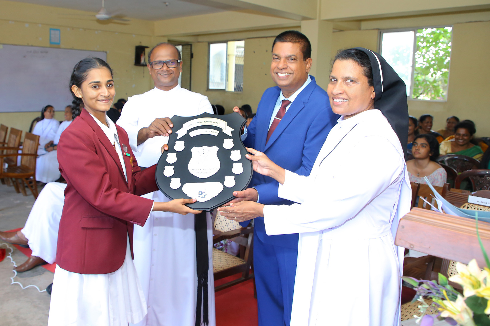 පන්නිපිටිය ක්රිස්තුරාජ විදුහලේ ක්රීඩා උත්සවය (PHOTOS) පන්නිපිටිය ක්රිස්තුරාජ විදුහලේ ක්රීඩා උත්සවය (PHOTOS)