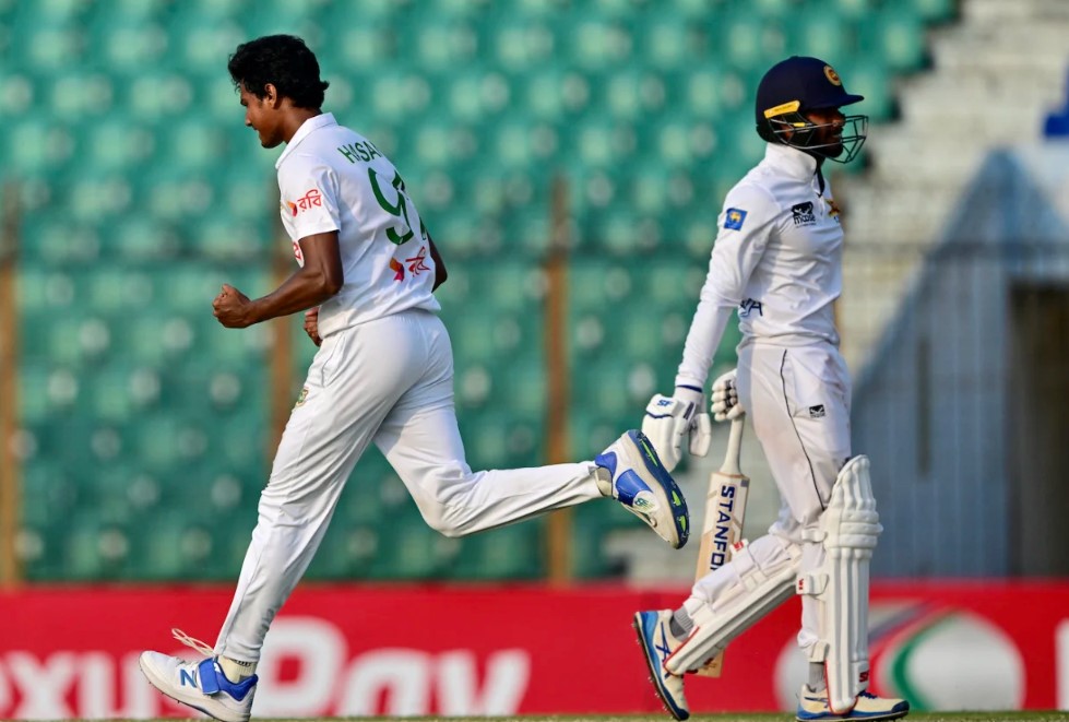 තෙවන දිනය අවසානයේ ශ්රී ලංකා කණ්ඩායම ලකුණු 455ක් ඉදිරියෙන් තෙවන දිනය අවසානයේ ශ්රී ලංකා කණ්ඩායම ලකුණු 455ක් ඉදිරියෙන්