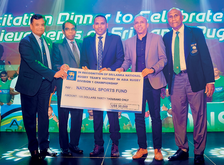 ශ්රී ලංකා ක්රිකට් විසින් රග්බි කණ්ඩායමට මුදල් තෑගි ශ්රී ලංකා ක්රිකට් විසින් රග්බි කණ්ඩායමට මුදල් තෑගි