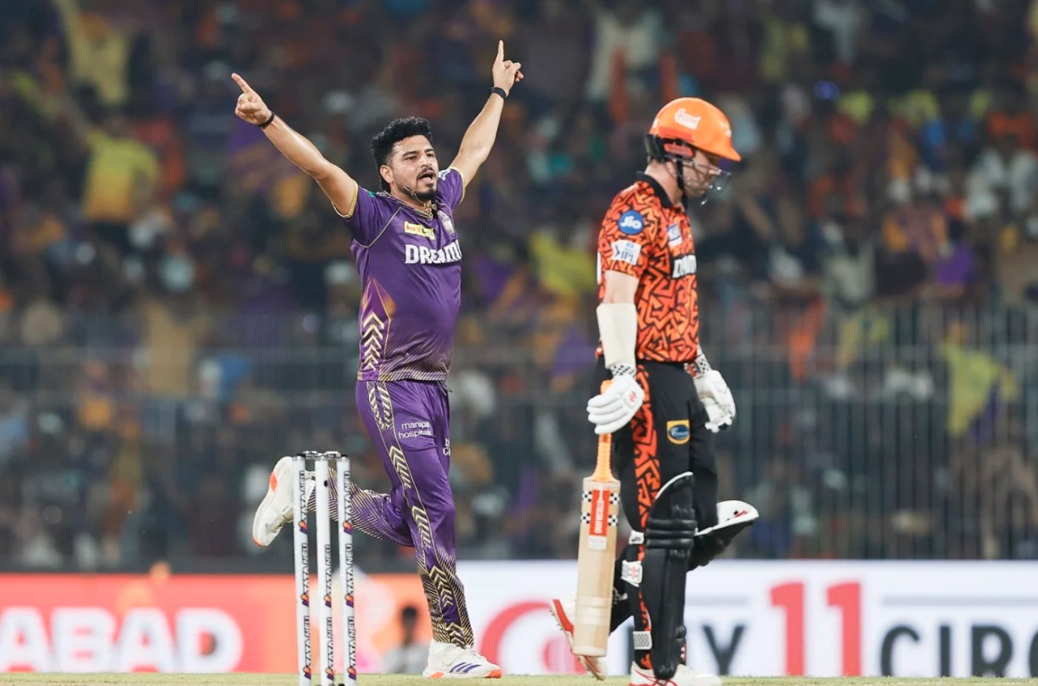 සන්රයිසස් හයිද්රාබාද් කඩුළු 03ක් බිඳ වැටෙයි සන්රයිසස් හයිද්රාබාද් කඩුළු 03ක් බිඳ වැටෙයි