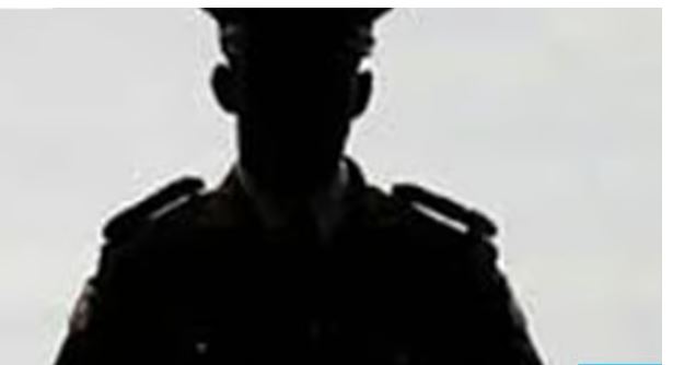 පොලිස් සැරයන්වරයෙකුට මුගුරු ප්රහාරයක් පොලිස් සැරයන්වරයෙකුට මුගුරු ප්රහාරයක්
