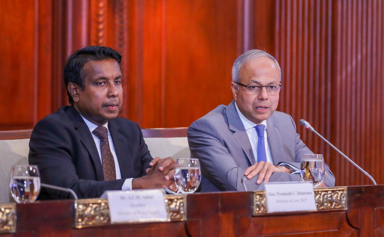 ගංවතුර තත්ත්වය ඇතිවීම පිළිබඳ වාර්තාවක් ලබාදෙන ලෙස කොළඹ ප්‍රාදේශීය ලේකම්වරුන්ට උපදෙස්