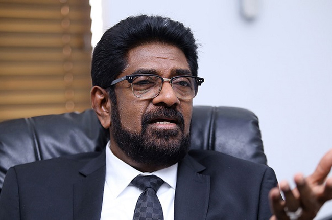කෙහෙළියගේ බැංකු ගිණුම් සහ ජීවිත රක්ෂණ ඔප්පු ගැන අධිකරණ නියෝගයක් කෙහෙළියගේ බැංකු ගිණුම් සහ ජීවිත රක්ෂණ ඔප්පු ගැන අධිකරණ නියෝගයක්