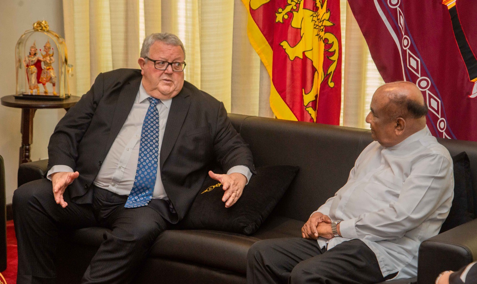 නවසීලන්ත කථානායකවරයා ප්රමුඛ දූත පිරිසක් කථානායකවරයා හමුවෙයි නවසීලන්ත කථානායකවරයා ප්රමුඛ දූත පිරිසක් කථානායකවරයා හමුවෙයි