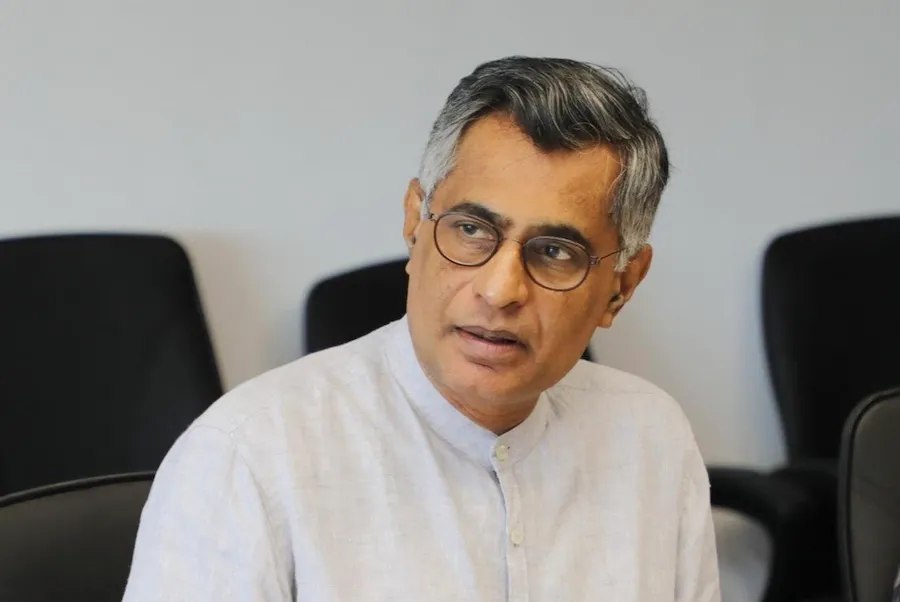 රට තුළ දේශපාලන පාතාලයක් ක්රියාත්මක වෙනවා ඊට එරෙහිව ජනතාව නැගී සිටිය යුතුයි -පාඨලී චම්පික රණවක- රට තුළ දේශපාලන පාතාලයක් ක්රියාත්මක වෙනවා ඊට එරෙහිව ජනතාව නැගී සිටිය යුතුයි -පාඨලී චම්පික රණවක-