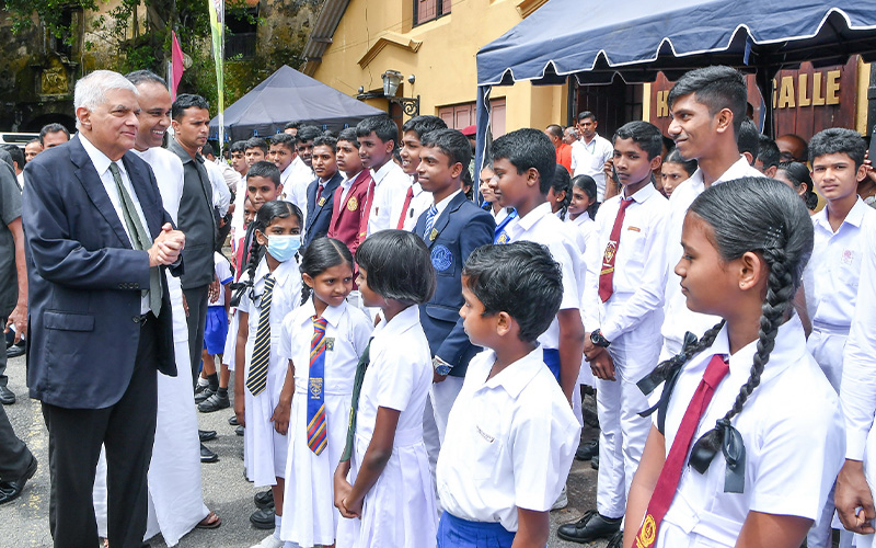 නව ආර්ථිකයක් සමඟ නව අධ්යාපන ක්රමයක් රටට හඳුන්වා දෙනවා නව ආර්ථිකයක් සමඟ නව අධ්යාපන ක්රමයක් රටට හඳුන්වා දෙනවා