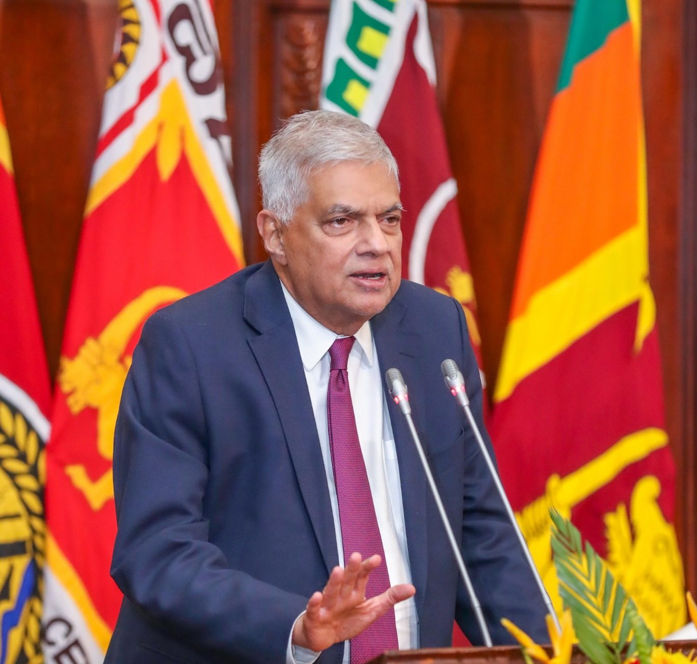 මීට වසර දෙකකට පෙර මගේ නිවස ගිනිබත් කළ අවස්ථාවේ නිවසක වටිනාකම තදින් දැනුණා  -ජනපති රනිල්- (VEDIO)