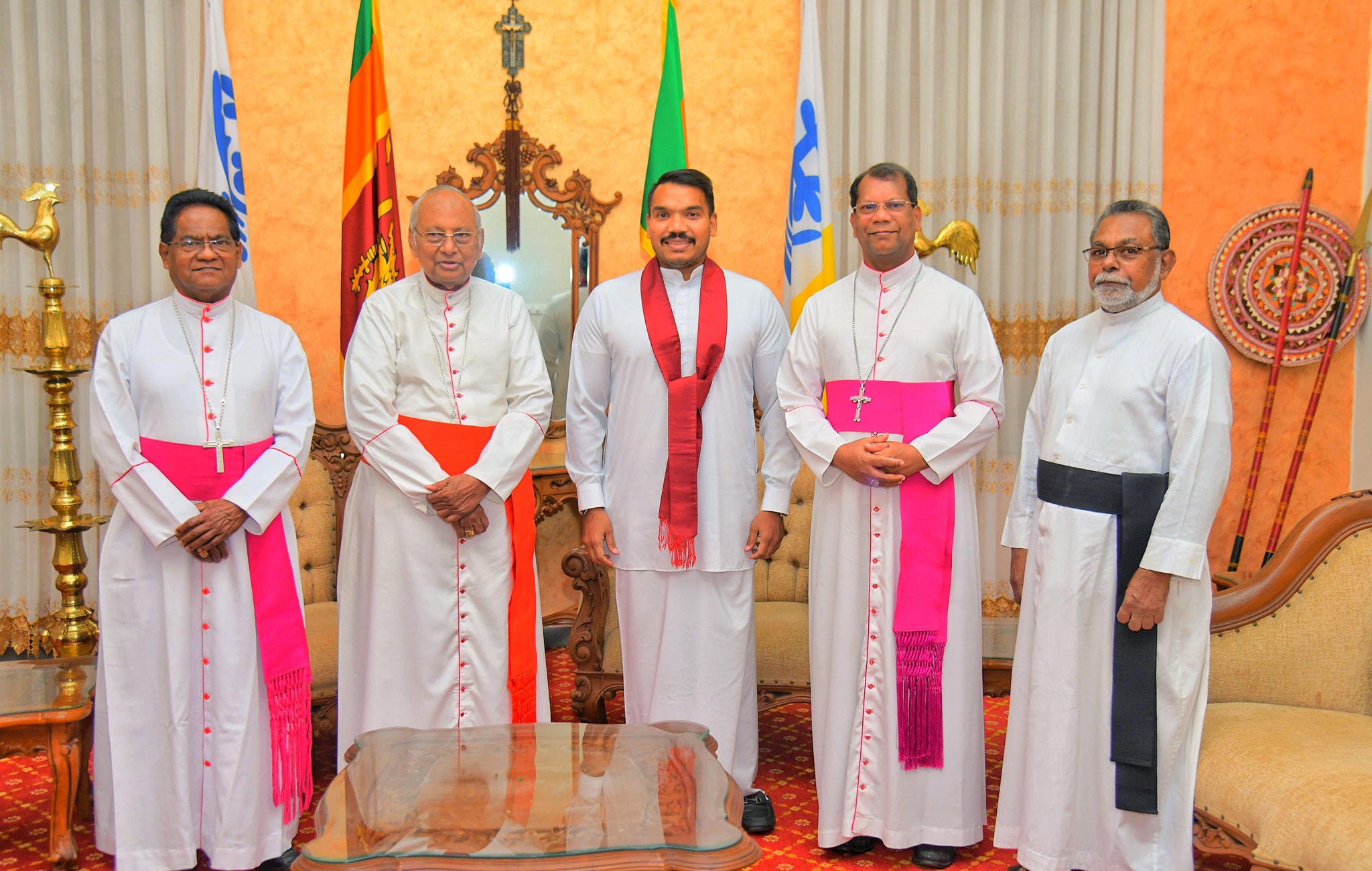 කාදිනල් හිමි හමුවූ නාමල්