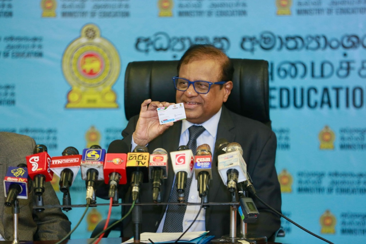 රජයේ පාසල් සිසුන්ට වසර තුනක් දක්වා රක්ෂණාවරණයක්