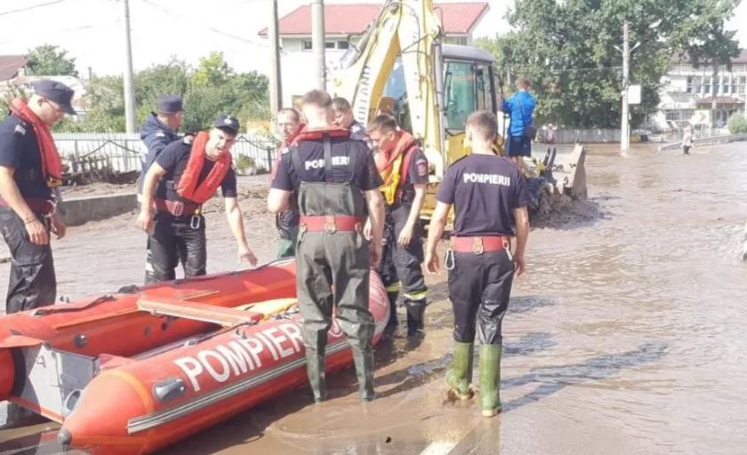 ගංවතුර හේතුවෙන් රුමේනියාවේ සිව් දෙනෙක් මරුට