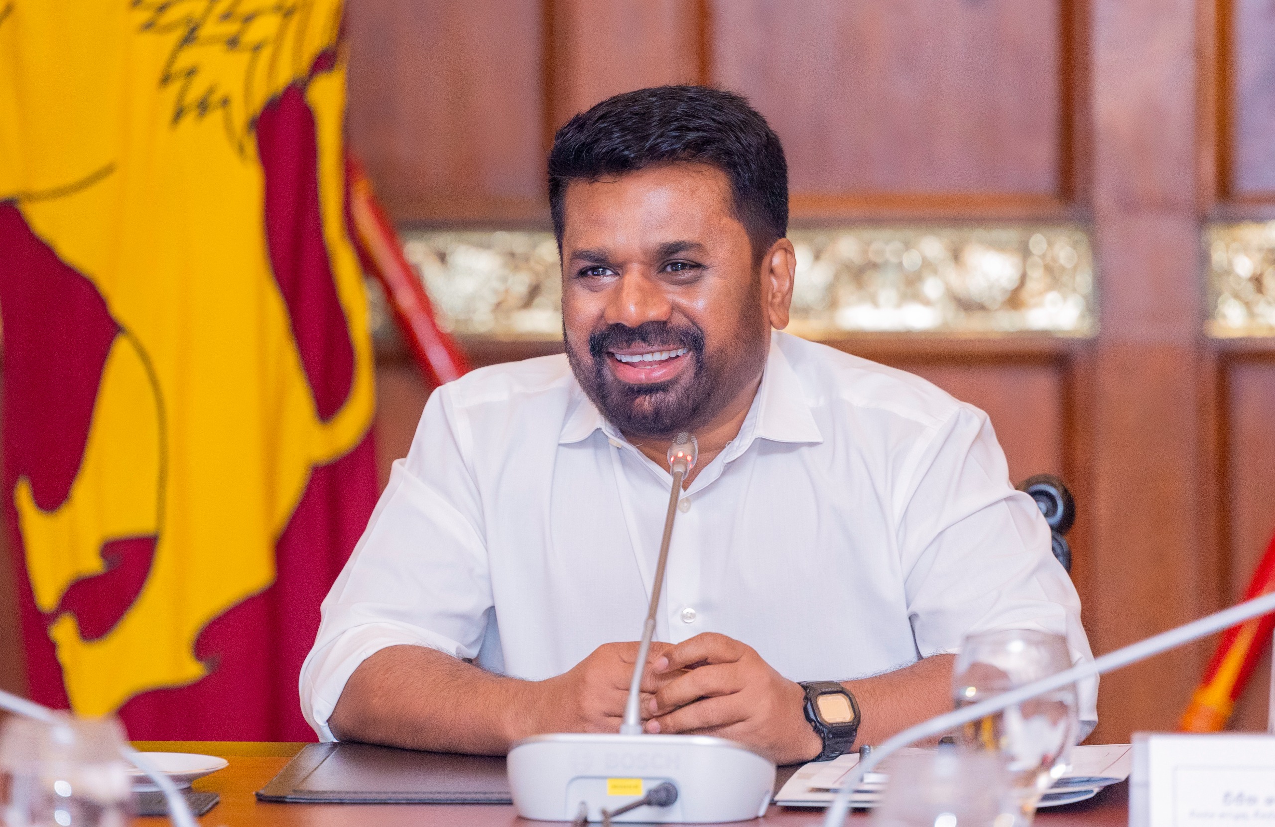 බෞද්ධ සම්ප්‍රදාය සුරක්ෂිතව අනාගත පරම්පරාවට ලබා දීම සියලු දෙනාගේ වගකීමක් -ජනපති අනුර-