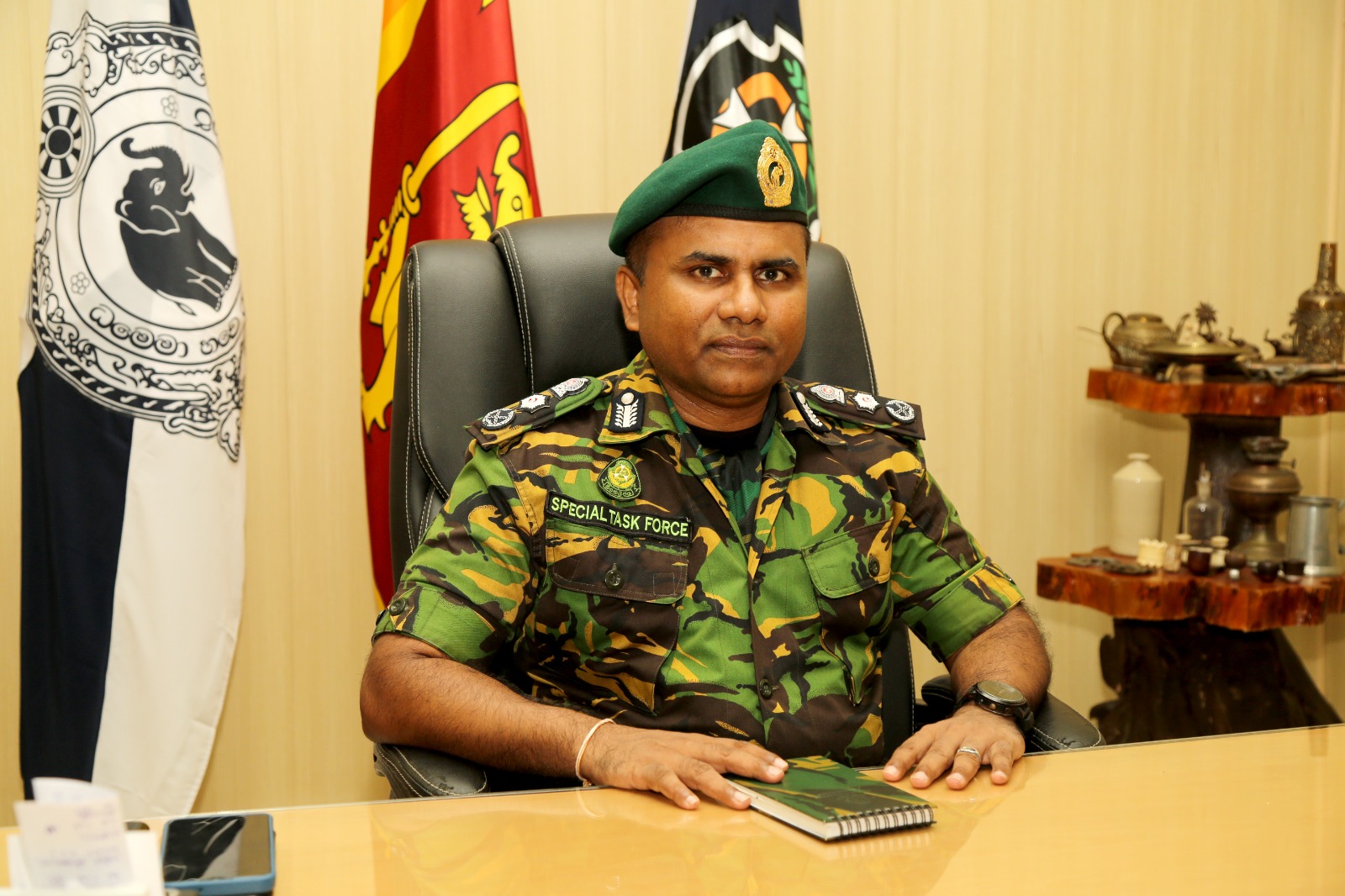 STF එකට සමුදුන් ජ්‍යෙෂ්ඨ නියෝජ්‍ය පොලිස්පති නීතිඥ වරුණ ජයසුන්දර