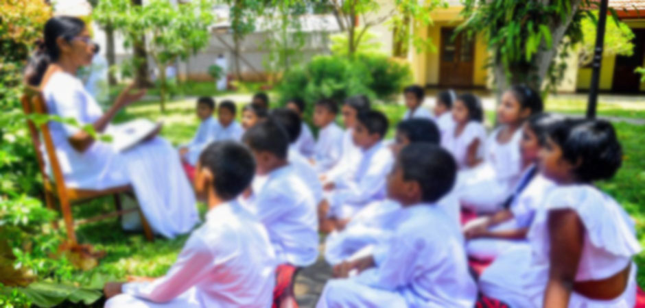 දහම් ගුරුවරු වෙනුවෙන් රජය ගත් තීරණය