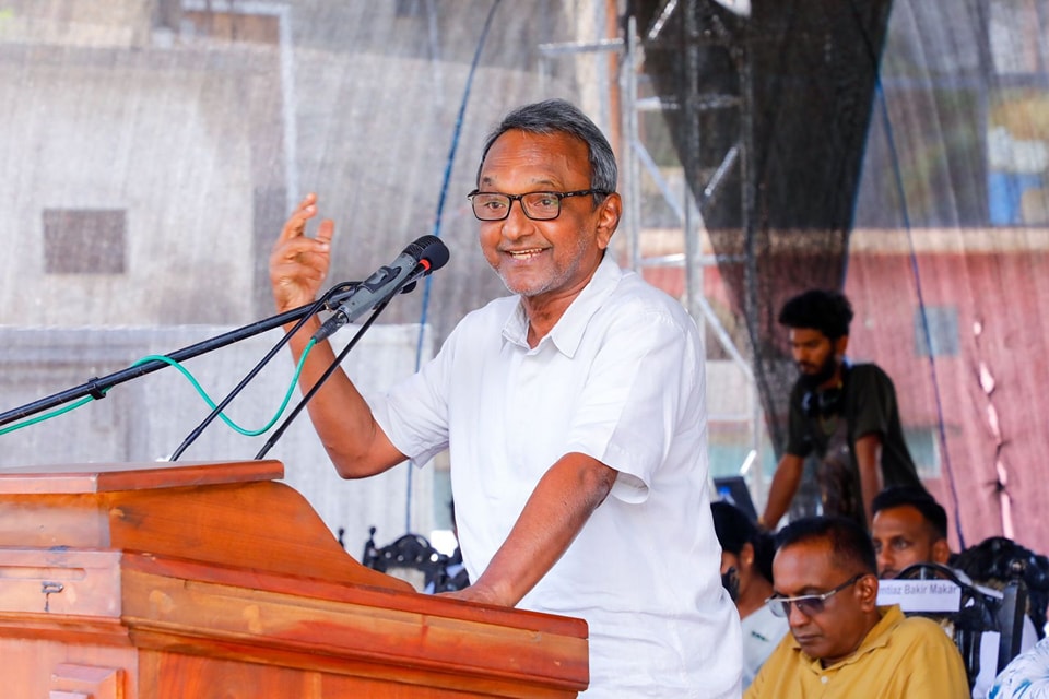 සජබ සභාපති ධුරයෙන් ඉම්තියාස් බාකීර් මාකර් ඉල්ලා අස්වෙයි