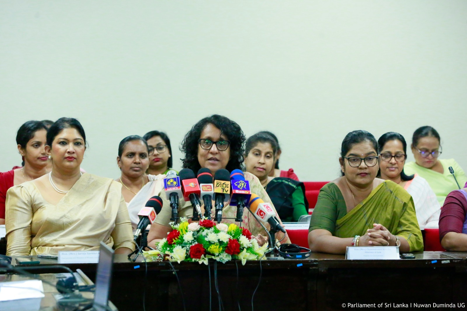 කාන්තා දිනයට සමගාමීව කාන්තා සතියක්