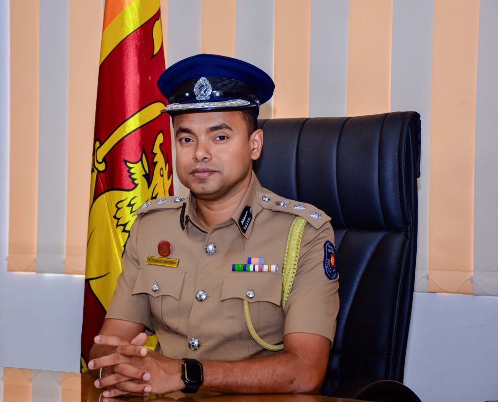 පොලිස් මාධ්‍ය ප්‍රකාශක තනතුරින් ඉල්ලා අස්වෙයි
