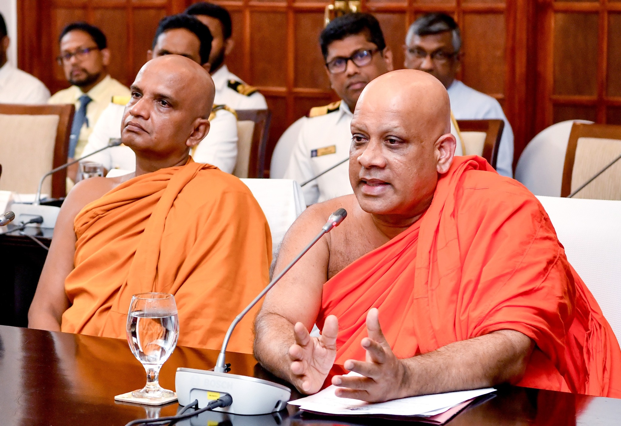 මෙවර පොසොන් උත්සවය පූර්ණ රාජ්ය අනුග්රහයෙන් මෙවර පොසොන් උත්සවය පූර්ණ රාජ්ය අනුග්රහයෙන්