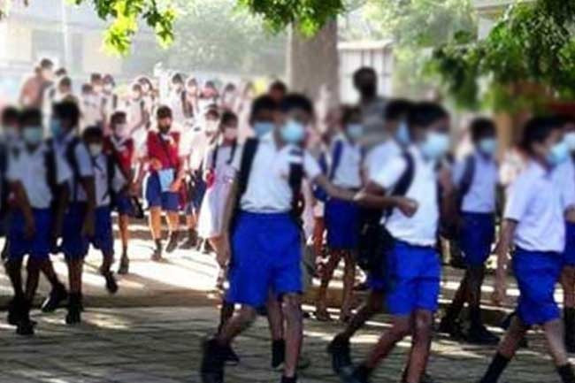ඡන්දෙට නිවාඩුදුන් පාසල් මැයි 07 ආරම්භ කෙරේ ඡන්දෙට නිවාඩුදුන් පාසල් මැයි 07 ආරම්භ කෙරේ
