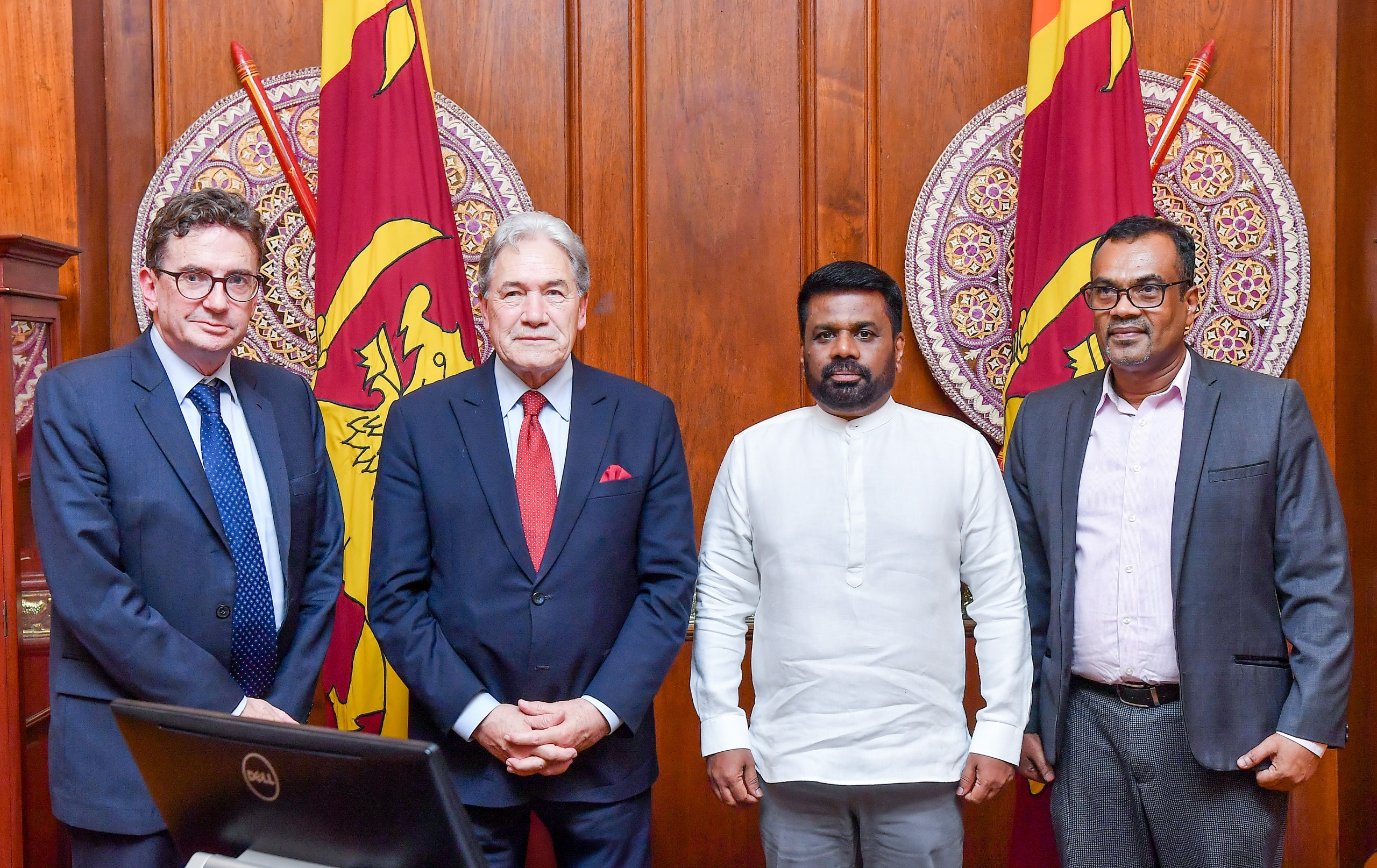 ජනපති හා නවසීලන්ත නියෝජ්ය අගමැති අතර හමුවක් ජනපති හා නවසීලන්ත නියෝජ්ය අගමැති අතර හමුවක්
